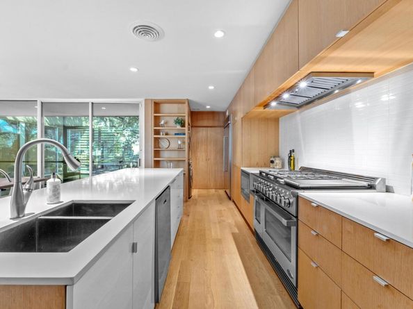 4000 Sinclair Ave, Austin TX 78756