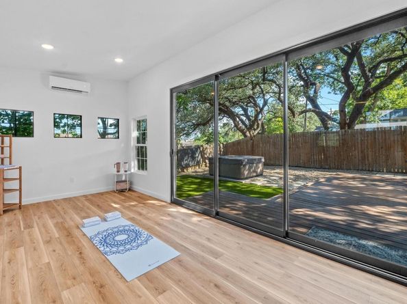 4000 Sinclair Ave, Austin TX 78756