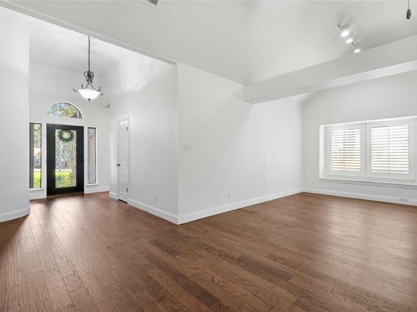 6515 Sans Souci CV, Austin TX 78759