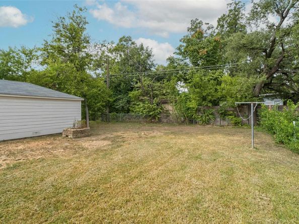 1206 Madison Ave, Austin TX 78757