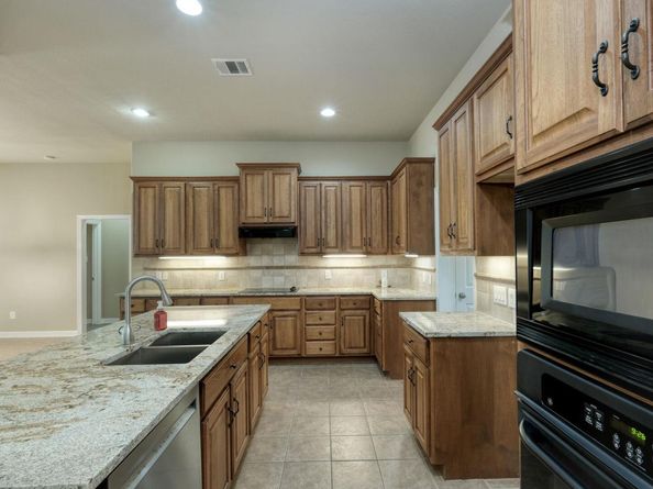 2802 Cool River LOOP, Round Rock TX 78665