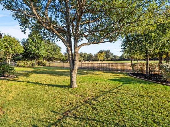 114 Cimarron Hills TRL E, Georgetown TX 78628