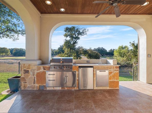 114 Cimarron Hills TRL E, Georgetown TX 78628