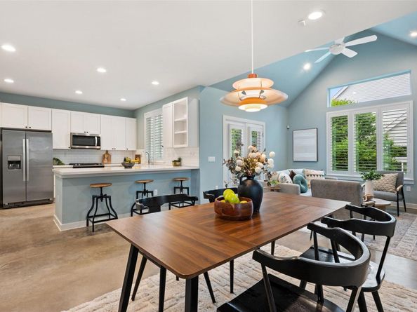1909 E M Franklin Ave, Austin TX 78723