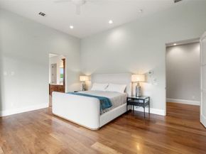 302 Bent Tree CT, West Lake Hills TX 78746