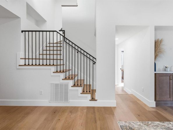 1603 Suffolk DR, Austin TX 78723