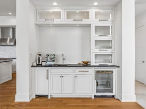 8708 Acuarela CT, Austin TX 78735