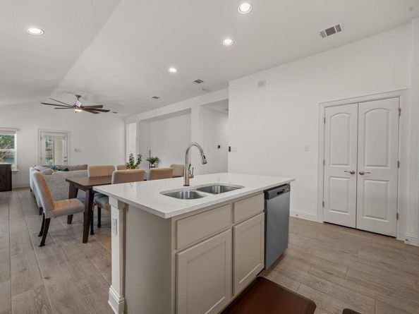 21203 Santa Rosa Ave, Lago Vista TX 78645