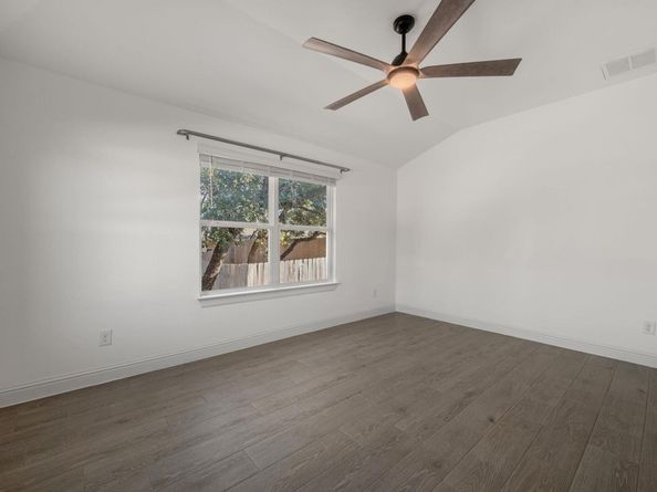 21203 Santa Rosa Ave, Lago Vista TX 78645