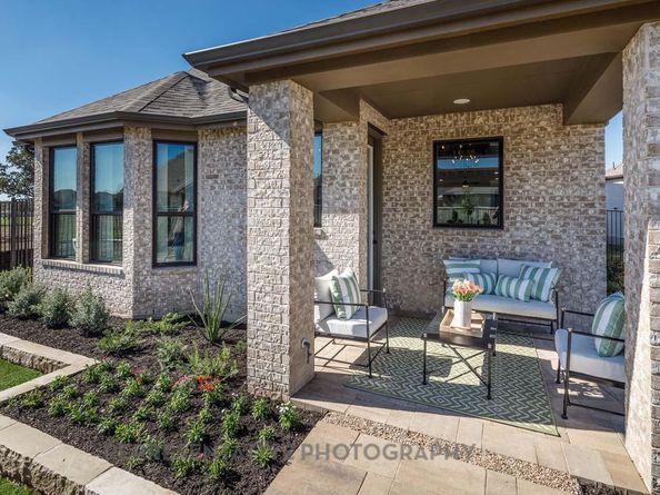 317 Dycus BND, Liberty Hill TX 78642