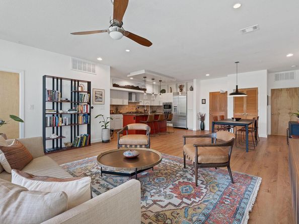 1600 Barton Springs RD 2201, Austin TX 78704