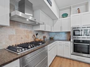 1600 Barton Springs RD 2201, Austin TX 78704