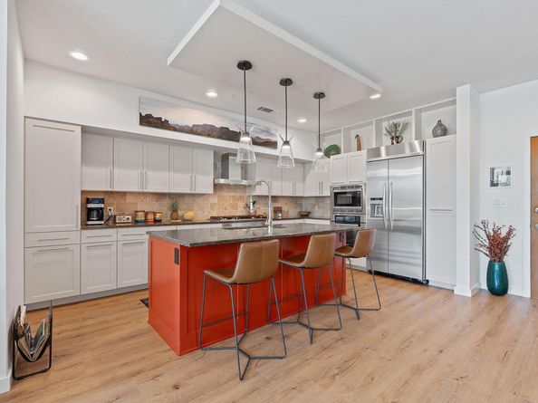 1600 Barton Springs RD 2201, Austin TX 78704