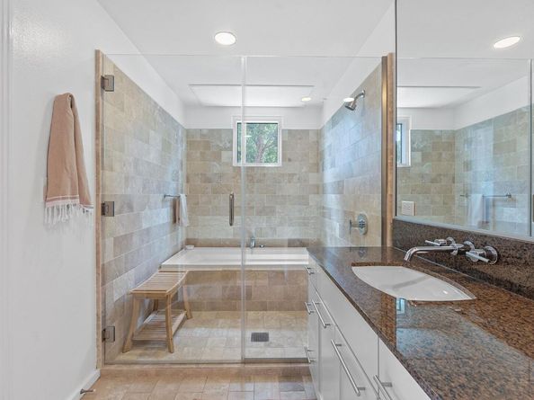 1600 Barton Springs RD 2201, Austin TX 78704