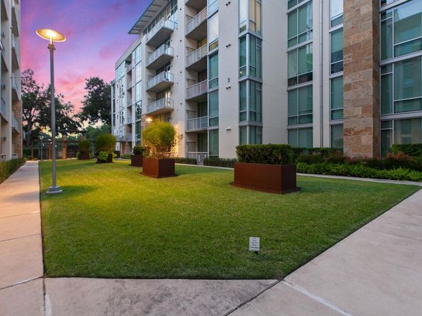 1600 Barton Springs RD 2201, Austin TX 78704