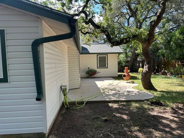 11624 Quarter Horse TRL, Austin TX 78750