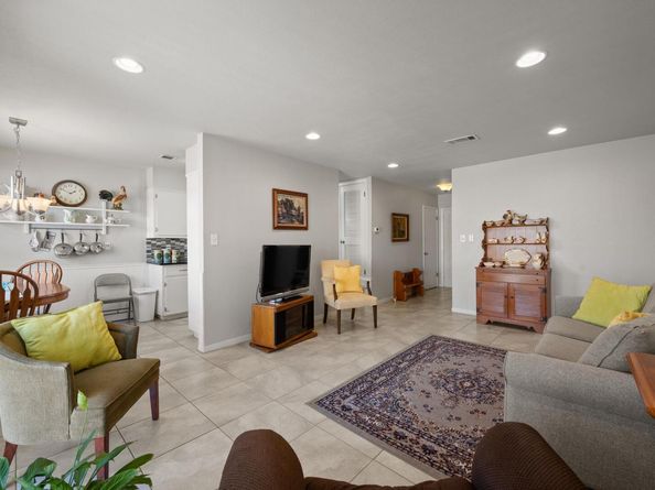 2712 Thrushwood DR, Austin TX 78757