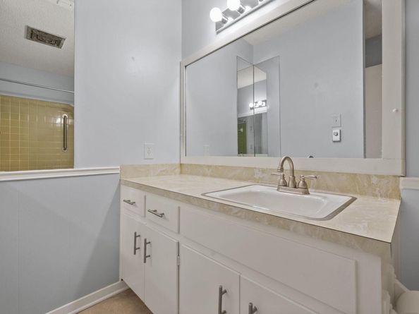 2712 Thrushwood DR, Austin TX 78757