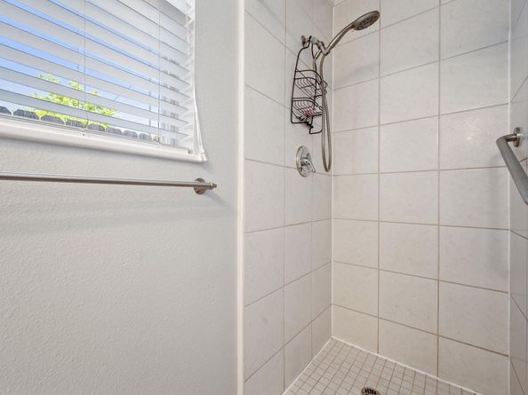 2712 Thrushwood DR, Austin TX 78757