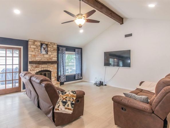 2400 Braemar CV, Austin TX 78747