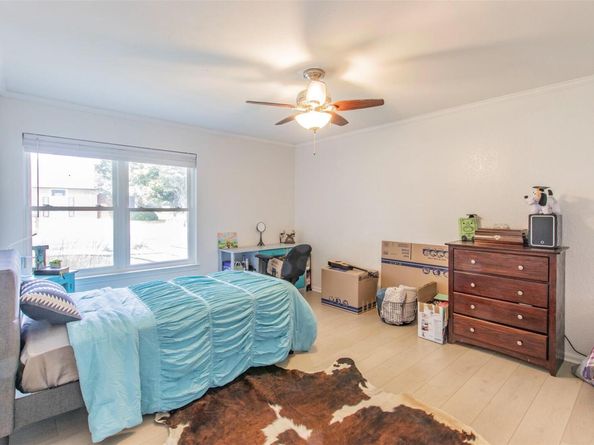 2400 Braemar CV, Austin TX 78747