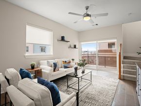 2827 Manor RD 3105, Austin TX 78722
