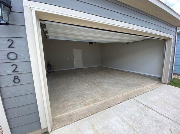 2028 Arendale DR, Leander TX 78641