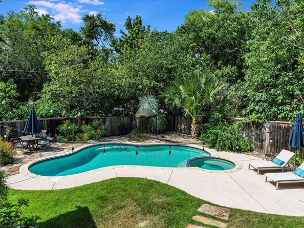12 Margranita CRES, Austin TX 78703