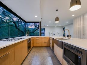 1325 Bonham TER A, Austin TX 78704