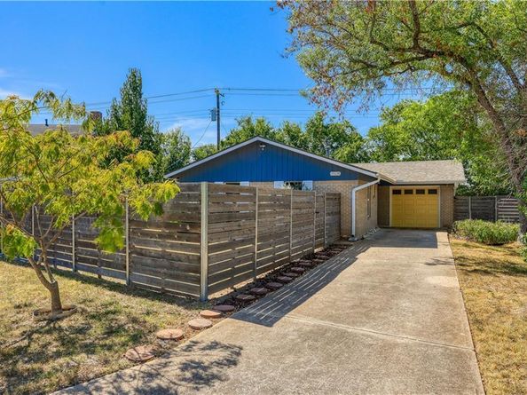 8504 Woodstone DR, Austin TX 78757