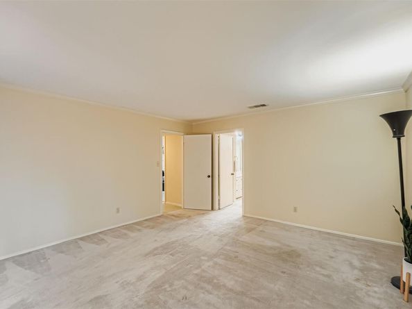 8104 East CT, Austin TX 78759