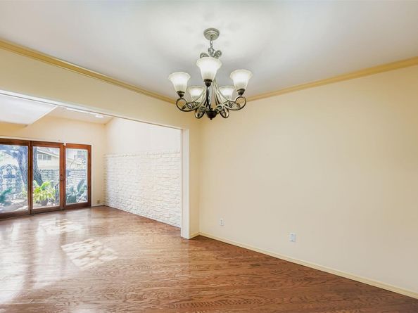8104 East CT, Austin TX 78759
