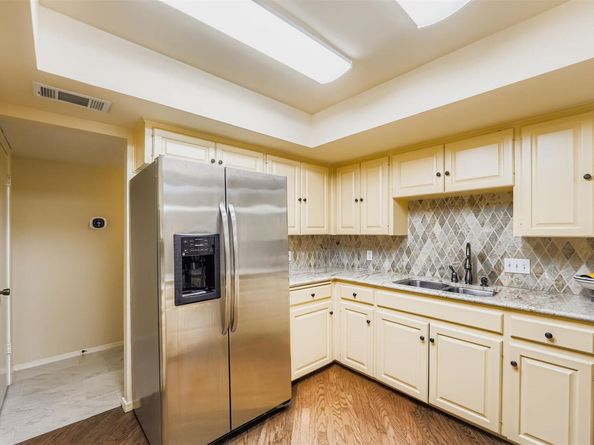 8104 East CT, Austin TX 78759