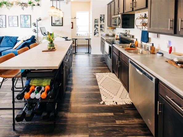 8601 W Gate BLVD 4103, Austin TX 78745