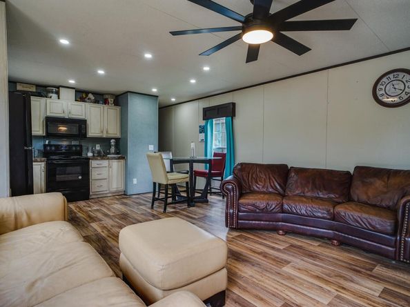 7106 Cowpoke TRL, Lago Vista TX 78645
