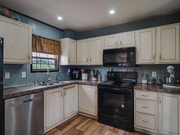 7106 Cowpoke TRL, Lago Vista TX 78645