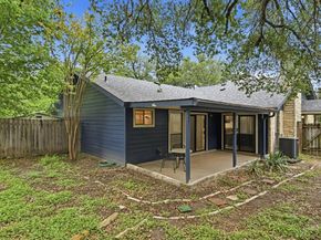 275 Mooring CIR A, Lakeway TX 78734