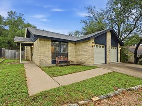 275 Mooring CIR A, Lakeway TX 78734