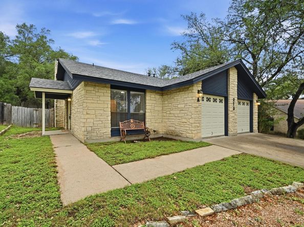 275 Mooring CIR A, Lakeway TX 78734