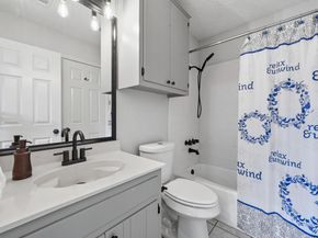 275 Mooring CIR A, Lakeway TX 78734