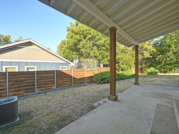 1900 Cedar Ave, Austin TX 78722