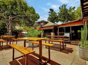 1900 Cedar Ave, Austin TX 78722