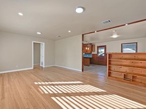 1900 Cedar Ave, Austin TX 78722