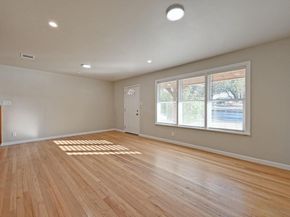 1900 Cedar Ave, Austin TX 78722