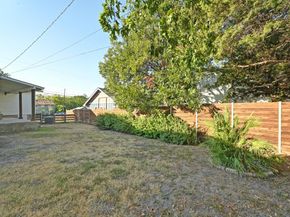 1900 Cedar Ave, Austin TX 78722
