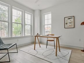 2209 Woodland Ave 201, Austin TX 78741