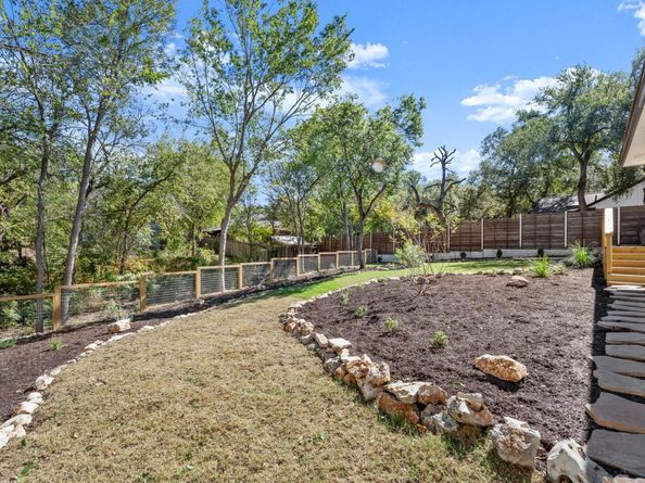 11315 Menodora DR, Austin TX 78748