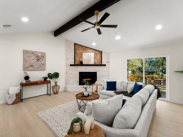 11315 Menodora DR, Austin TX 78748