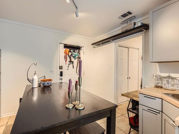 1428 Webberville RD, Austin TX 78721