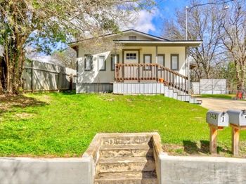 1428 Webberville RD